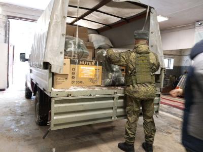 В конце декабря жители Фурмановского района собрали очередную крупную партию гуманитарной помощи – вещи и бытовые принадлежности.