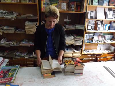 Первая партия книг в рамках акции региональной приемной #СохраниКнигу поступила в сельские библиотеки Фурмановского района